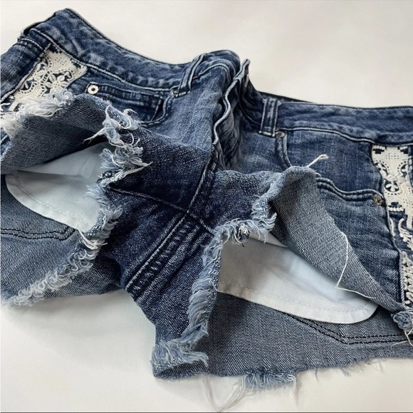 American Eagle Womens Shortie Shorts Size 6 Dark Wash Jean Stretch Blue #0334 - Picture 5 of 11